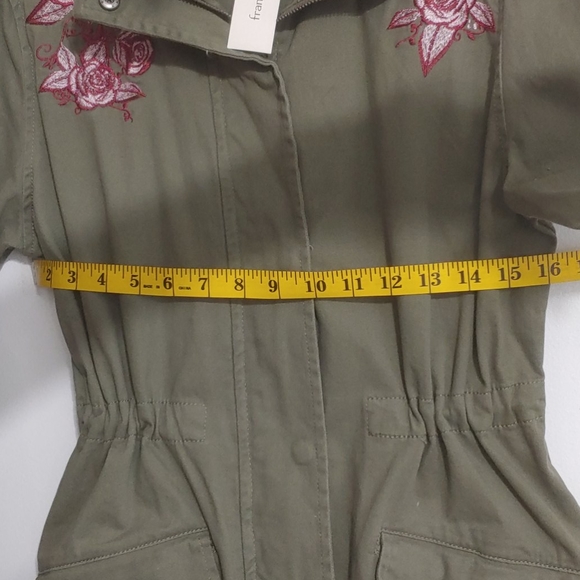 Francesca’s Military Style Olive Green Jacket - Picture 14 of 15